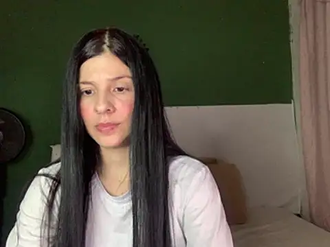 Estefani 32 online show from 02/06/26, 02:27