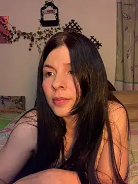 Estefani 32 online show from 03/30/26, 09:49