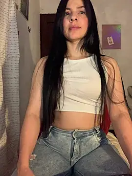 Estefani 32 online show from 07/16/26, 02:56