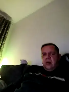 Snapshot of bigdicksperm83 chatting on 11/28/25, 01:30 bigdicksperm83 online show from 11/28/25, 01:30