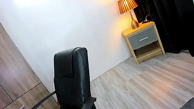 Snapshot of xxHeavenly_AngeLxx chatting on 03/16/25, 09:05 xxHeavenly AngeLxx online show from 03/16/25, 09:05