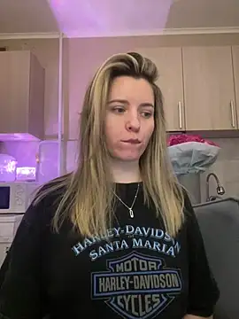 Snapshot of NastyushaaLove chatting on 02/17/25, 08:47 NastyushaaLove online show from 02/17/25, 08:47