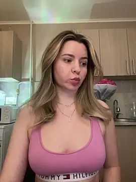 Snapshot of NastyushaaLove chatting on 02/18/25, 05:42 NastyushaaLove online show from 02/18/25, 05:42