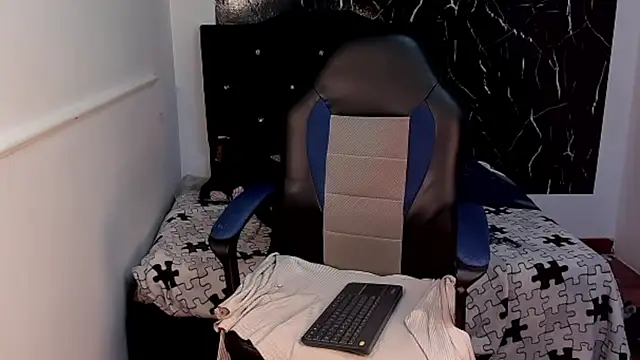 Lu doll online show from 11/03/25, 09:32