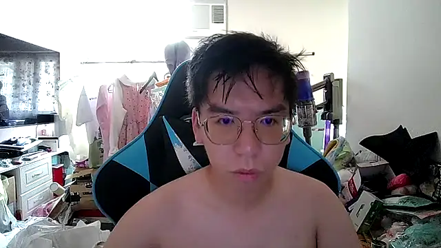 Snapshot of charlie_xdd chatting on 04/25/26, 07:00 charlie xdd online show from 04/25/26, 07:00