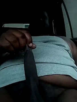 Snapshot of biggreen850 chatting on 01/18/25, 10:49 biggreen850 online show from 01/18/25, 10:49