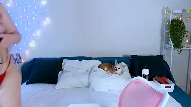 GoddessLara online show from 11/10/25, 04:39