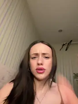 Snapshot of Lisaaan chatting on 01/11/25, 03:09 Lisaaan online show from 01/11/25, 03:09