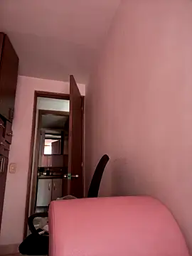 DulceLenns online show from 11/21/25, 07:12