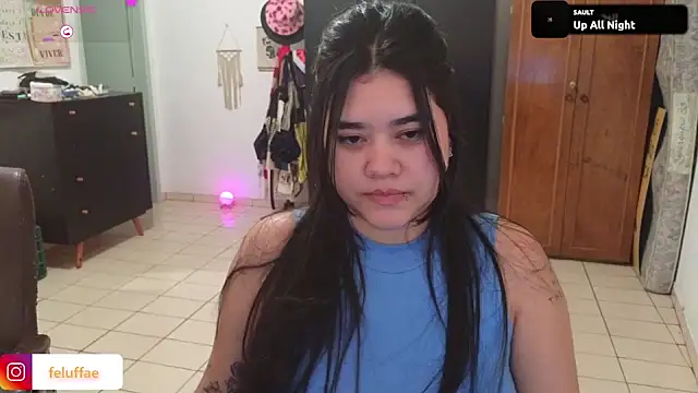 Snapshot of feluriana chatting on 09/14/25, 12:21 feluriana online show from 09/14/25, 12:21