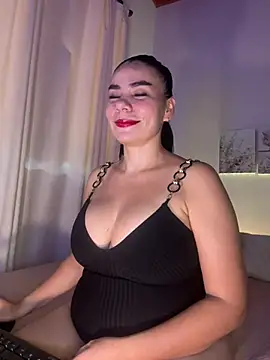 Snapshot of MeganDupont chatting on 12/08/24, 08:47 MeganDupont online show from 12/08/24, 08:47