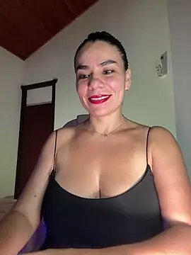 Snapshot of MeganDupont chatting on 01/04/25, 05:27 MeganDupont online show from 01/04/25, 05:27