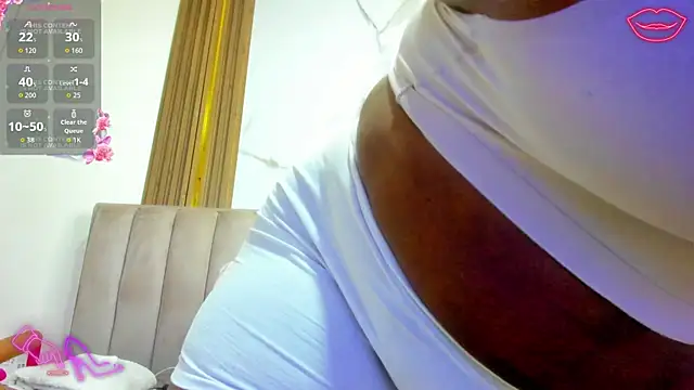 Snapshot of CristinSexy chatting on 07/10/26, 11:02 CristinSexy online show from 07/10/26, 11:02