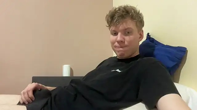 Snapshot of sexybooii6968 chatting on 11/01/25, 03:58 sexybooii6968 online show from 11/01/25, 03:58