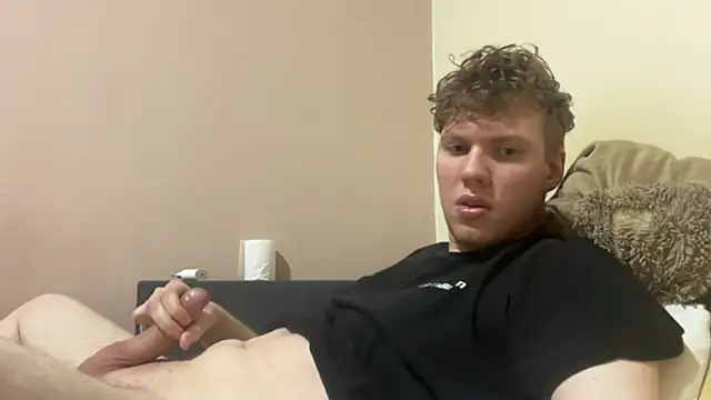 Snapshot of sexybooii6968 chatting on 11/19/25, 09:37 sexybooii6968 online show from 11/19/25, 09:37