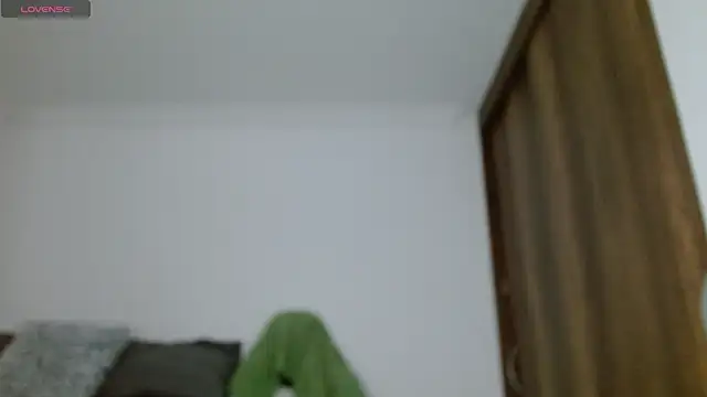 Noah jhonsonn online show from 02/10/25, 01:22