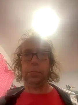 Snapshot of Spunkarama1 chatting on 10/17/25, 08:22 Spunkarama1 online show from 10/17/25, 08:22