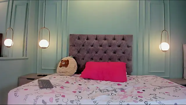 Snapshot of kathe_hot chatting on 12/17/24, 02:55 kathe hot online show from 12/17/24, 02:55