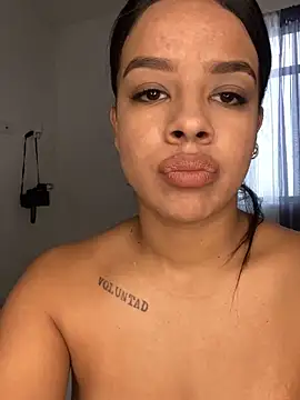 trianawhite online show from 01/09/25, 04:28