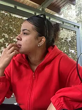 trianawhite online show from 02/22/25, 03:36