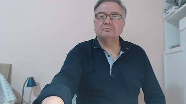 Snapshot of YOU6me chatting on 02/22/25, 07:14 YOU6me online show from 02/22/25, 07:14