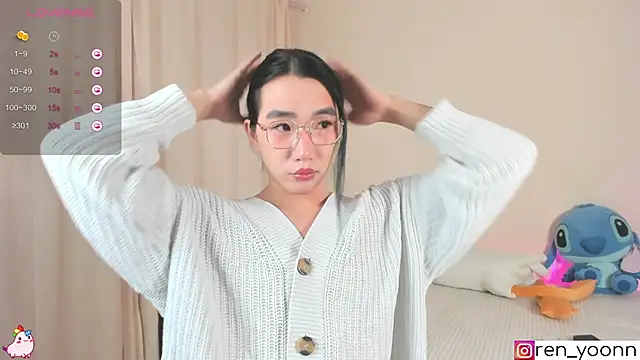 Snapshot of Ren_yoon chatting on 09/27/25, 01:10 Ren yoon online show from 09/27/25, 01:10