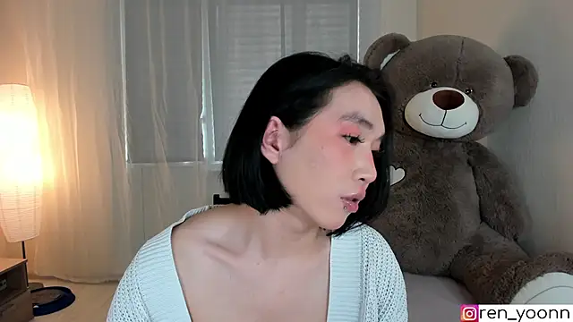Ren yoon online show from 03/28/26, 01:43