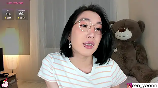 Ren yoon online show from 05/04/26, 04:52