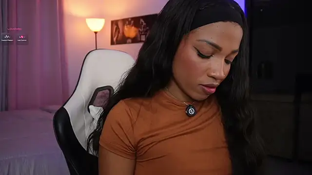 Snapshot of eimi_space chatting on 11/24/25, 02:33 eimi space online show from 11/24/25, 02:33