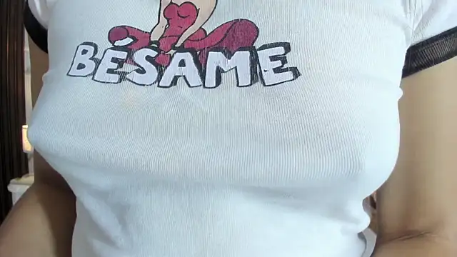 hannahill69 online show from 12/01/25, 05:45