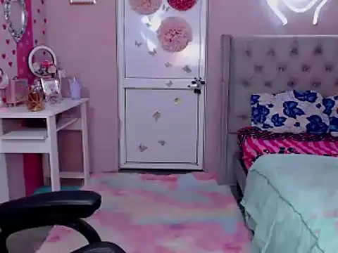 alexa rodriicum online show from 11/04/25, 12:37