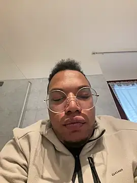 Snapshot of iamrafaelhot chatting on 12/10/24, 12:05 iamrafaelhot online show from 12/10/24, 12:05