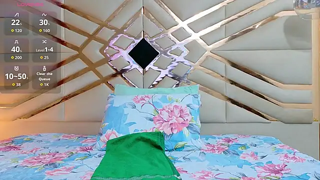 Snapshot of mommywebcam chatting on 11/02/25, 06:32 mommywebcam online show from 11/02/25, 06:32