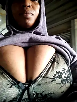 winterqueenx online show from 04/16/26, 05:30