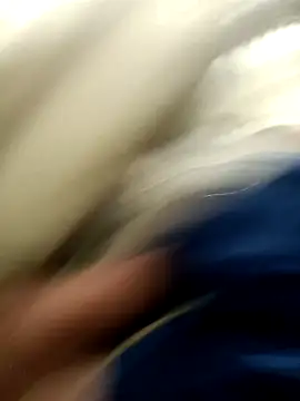 Felipenuevo1 online show from 12/21/25, 01:18