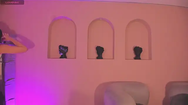 AnaDurant online show from 11/06/25, 01:01