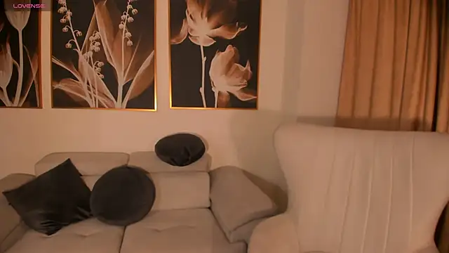 AnaDurant online show from 11/29/25, 12:41