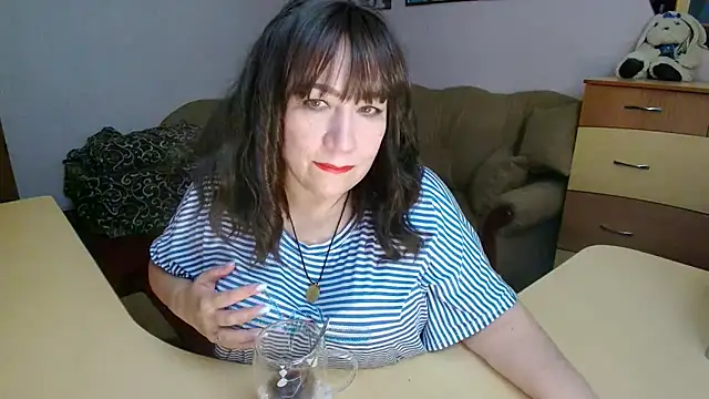 Lucretia Goldi  online show from 02/08/26, 03:04