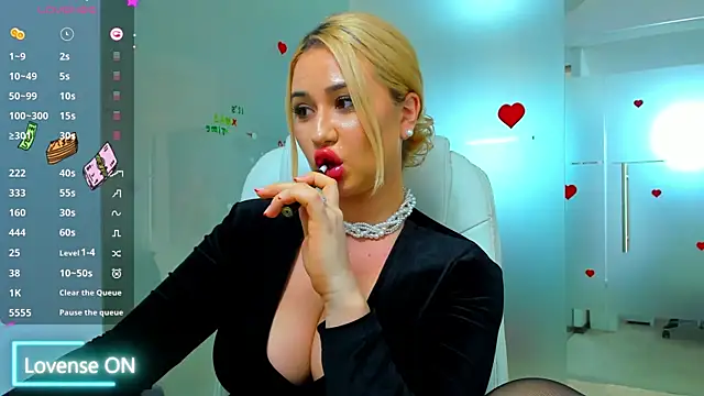 Snapshot of sassy_madeline chatting on 01/04/25, 11:22 sassy madeline online show from 01/04/25, 11:22