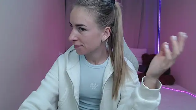 DeboraHorny online show from 05/14/26, 06:09