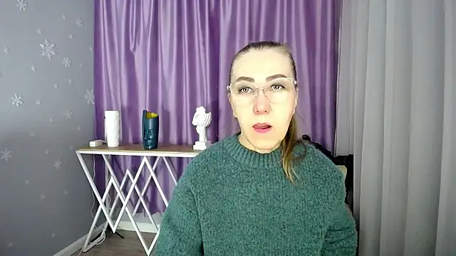 queen a n i online show from 03/19/25, 08:34