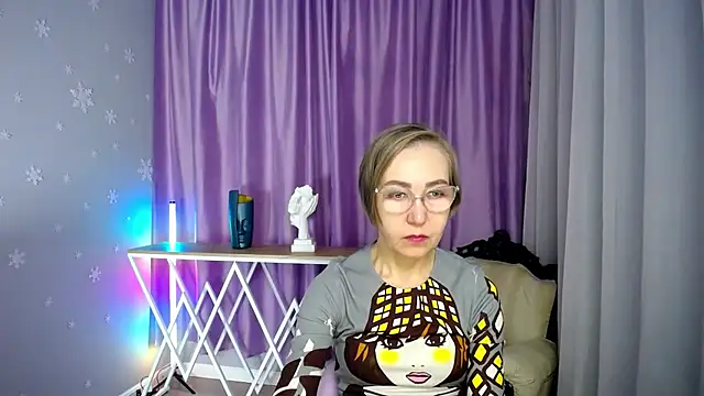 queen a n i online show from 10/27/25, 10:19