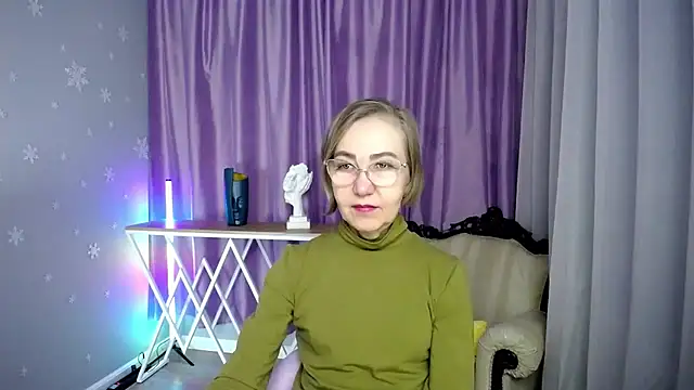 queen a n i online show from 11/23/25, 10:15