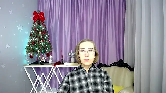 queen a n i online show from 03/06/26, 06:32