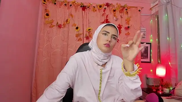 Snapshot of DarshaKhemu chatting on 01/20/25, 11:43 DarshaKhemu online show from 01/20/25, 11:43