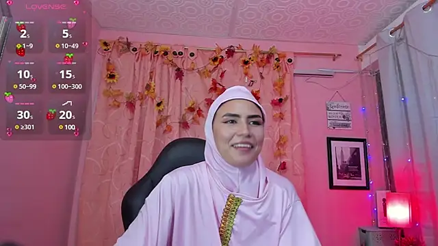 Snapshot of DarshaKhemu chatting on 02/13/25, 12:35 DarshaKhemu online show from 02/13/25, 12:35