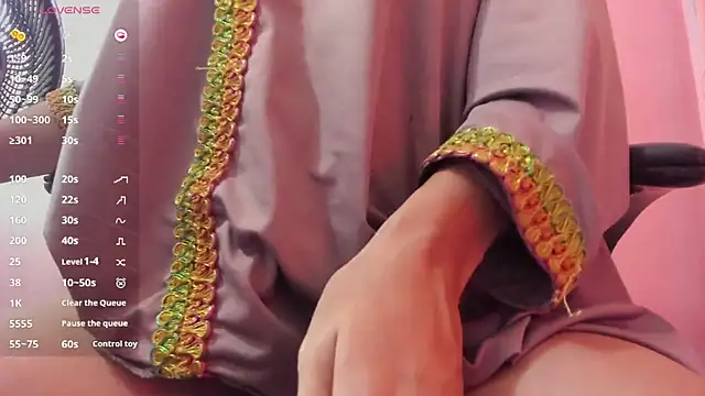 Snapshot of DarshaKhemu chatting on 03/14/25, 12:21 DarshaKhemu online show from 03/14/25, 12:21