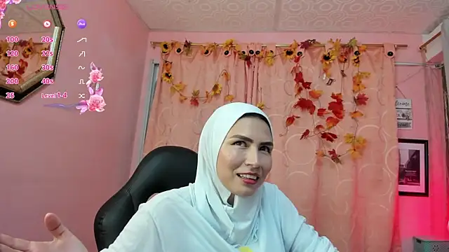 Snapshot of DarshaKhemu chatting on 09/18/25, 08:44 DarshaKhemu online show from 09/18/25, 08:44