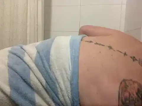 Snapshot of PenelopeSx chatting on 11/01/25, 02:30 PenelopeSx online show from 11/01/25, 02:30