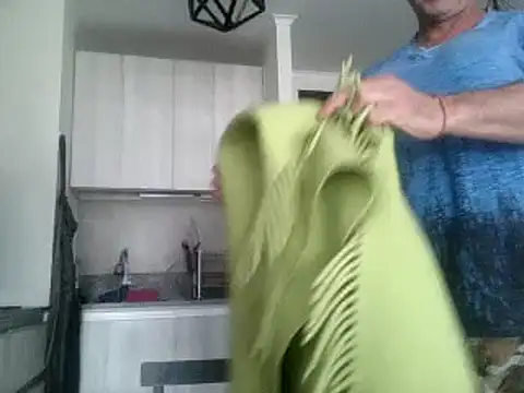 PenelopeSx online show from 12/13/25, 07:53